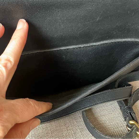 Vintage Coach 9790 City Bag Shoulder Bag Turnlock Crossbody Black Bag - Picture 8 of 16